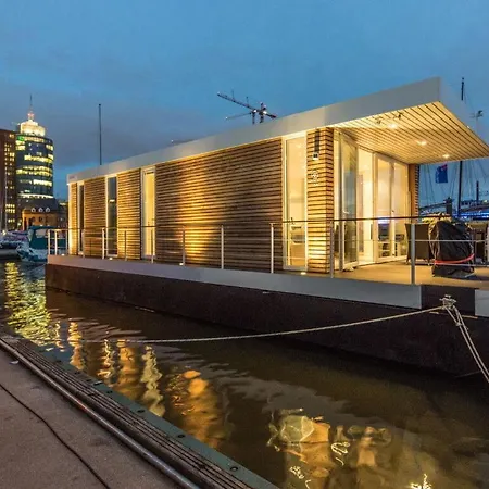 Botel Houseboat Possibility 7 Lübeck